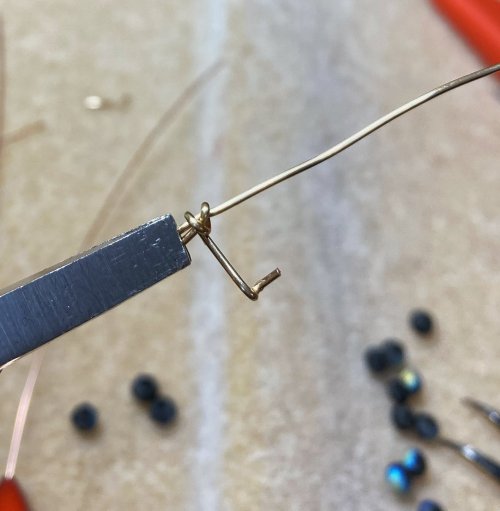 Susan LeGuyader's A New Headpin - , Findings & Components, Toggles & Clasps, Earwire & Headpin, Coiling, Coiling Wire, Wire Coiling, Findings, Clasps, Components, Loops, Wire Loop, Wrapped Wire Loop, Grasp the pinched wire with the pliers